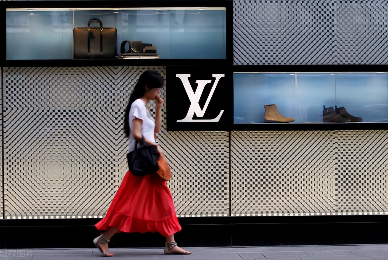 如何看待迪奥疑抄袭马面裙,迪奥有没有承认借鉴中国马面裙