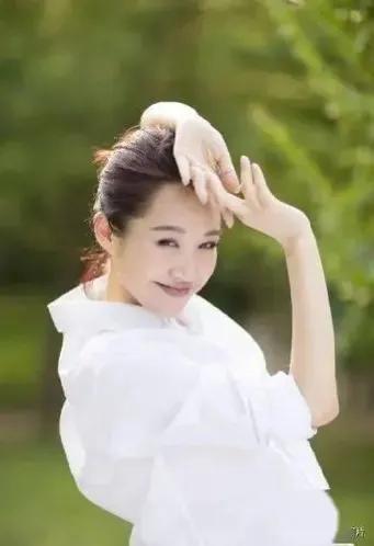 年轻时期的许晴,许晴生活视频