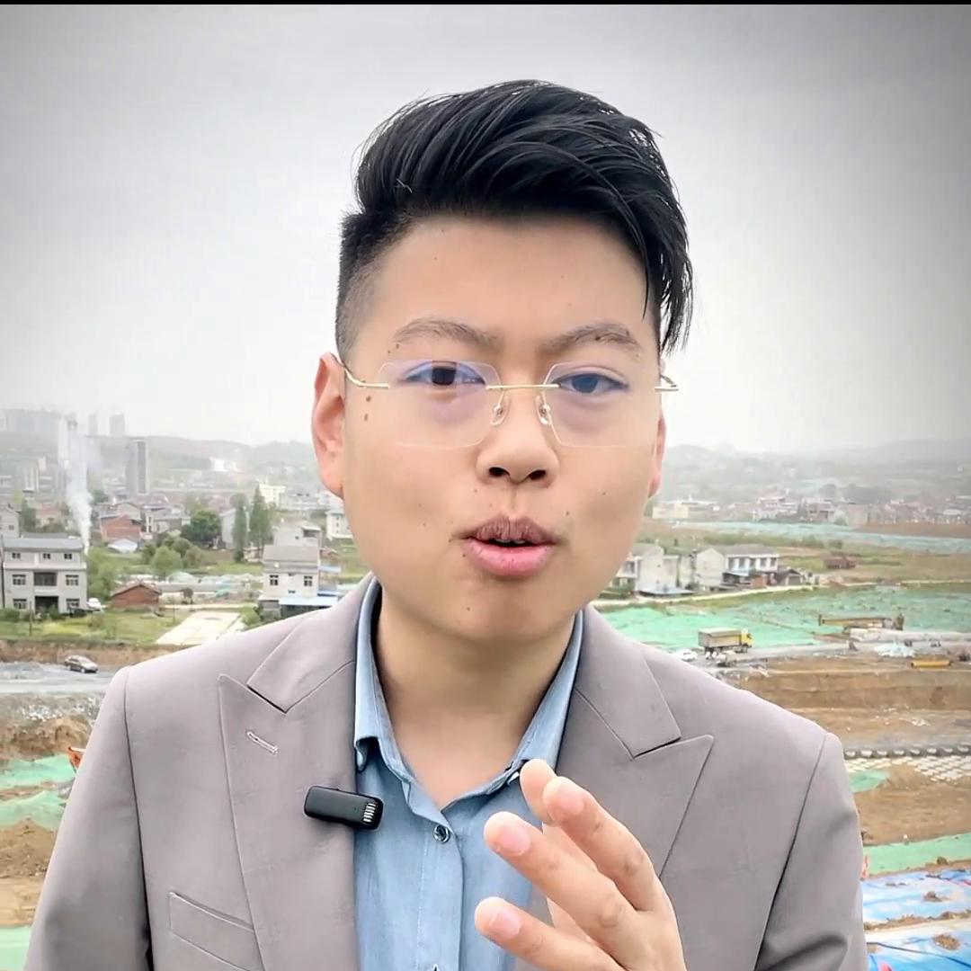 303万安康百姓圆梦“高铁时代”的脚步，正与各个项目一...