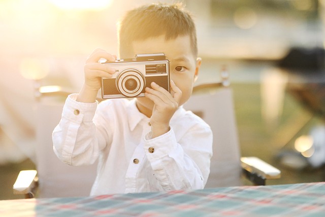 怎么称赞别人照片好看,夸赞别人照片角度拍得好看
