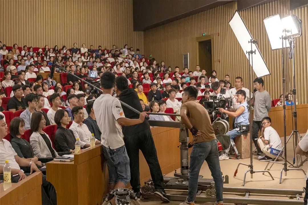 大三女生总决赛,大三女生跳舞直播