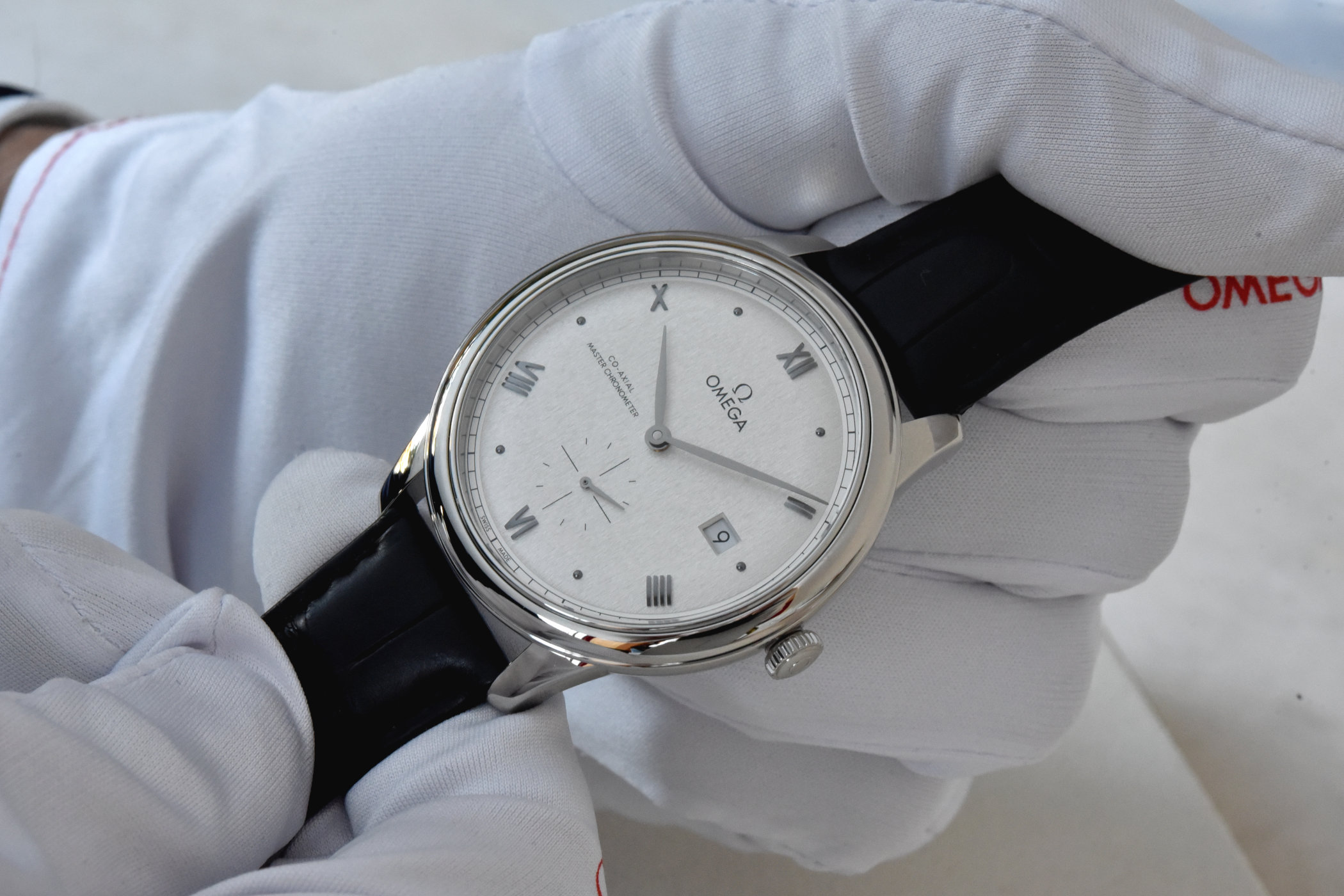 欧米茄第三代碟飞什么颜色好,欧米茄第三代碟飞典雅的真假