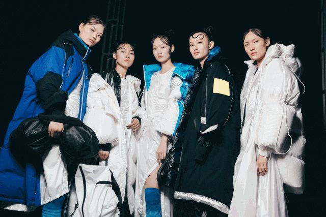 羽绒服正品和仿品差距大吗,品牌羽绒服好还是正品好