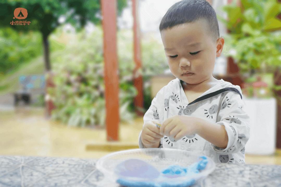 孩子上全托班的最佳年龄,幼儿刚上托班适合上什么课程