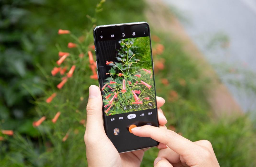 终于等到了！最低4889元即可入手，这样的FindX5Pro不香吗？