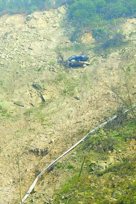 坠机事故搜救现场最新报道,坠机事故搜救进展最新新闻