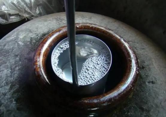 农村自酿散酒怎么处理,农村自酿散酒真的是纯粮食酒吗