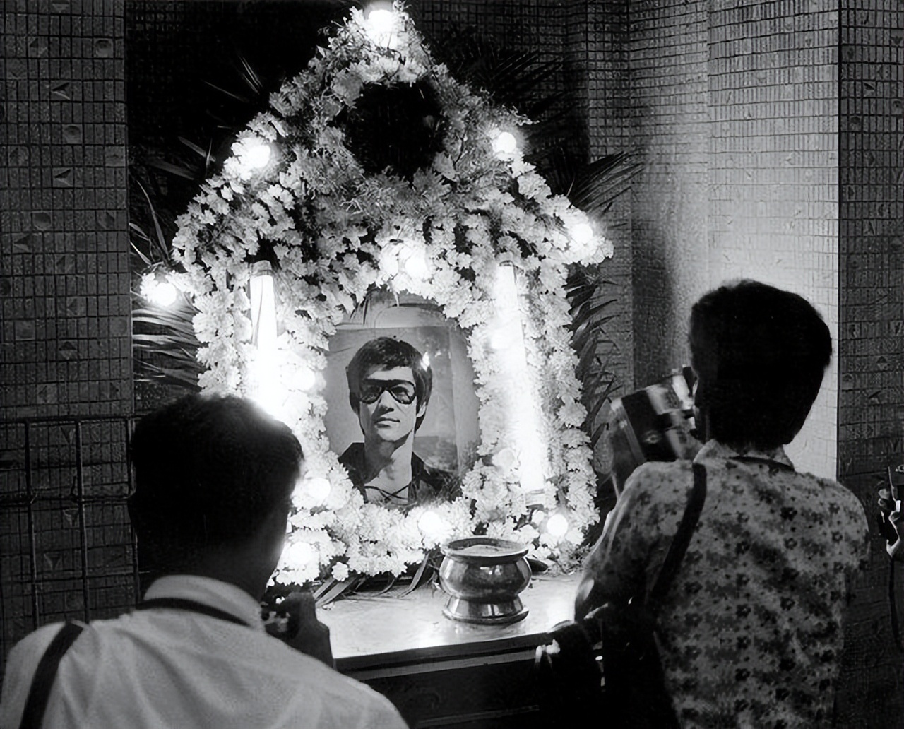 解密李小龙死亡谜团,解密李小龙的死因