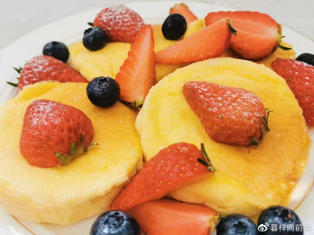 什么材质的锅不粘锅又耐用,刚买回来的锅好用又不粘锅无烟