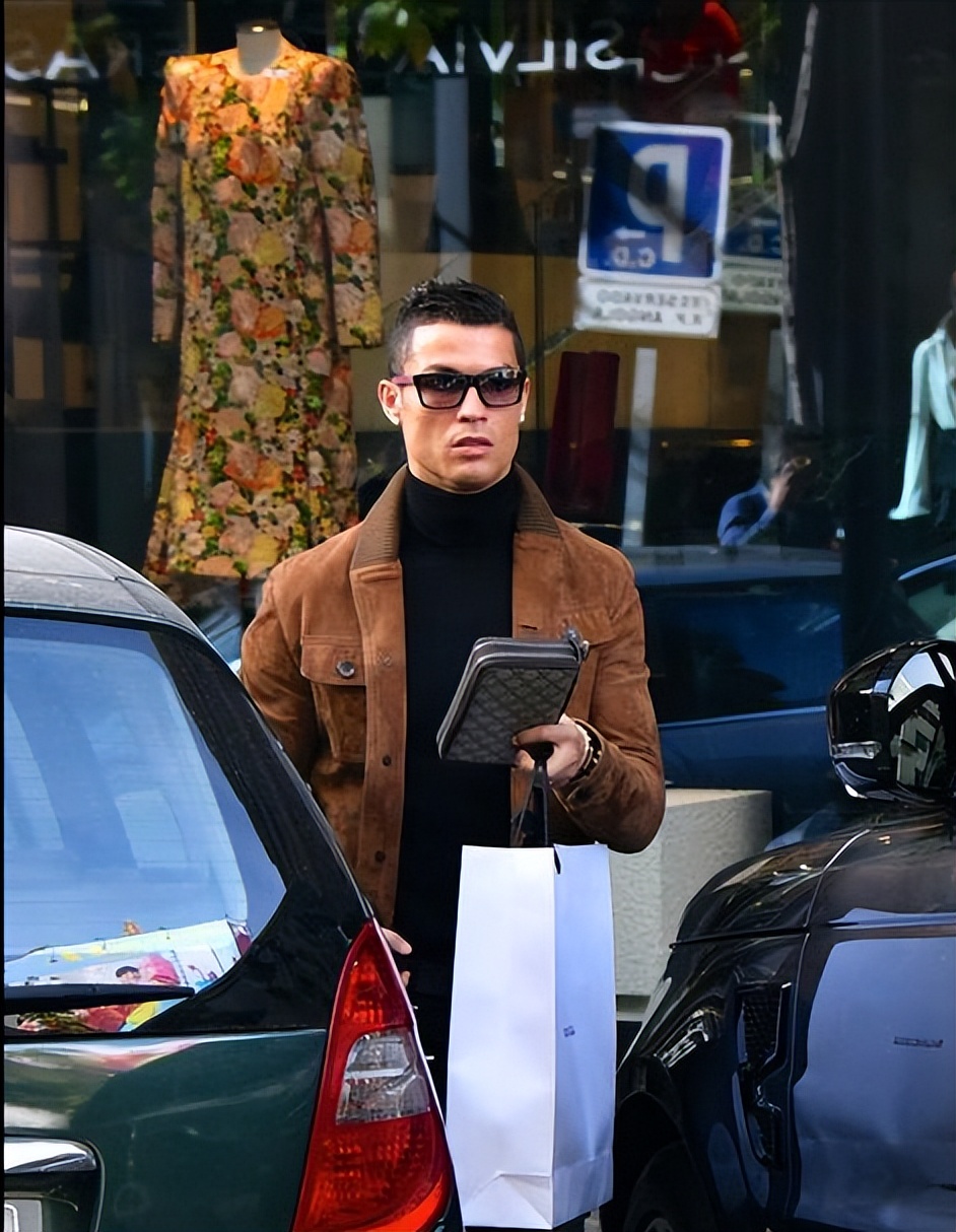 从贫民窟走出女孩到民国亿万富婆,从贫民窟女孩到百亿大亨第十六集