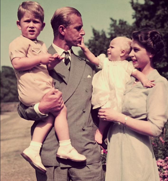 英国女王的婚姻历程,英国女王的爱情文案