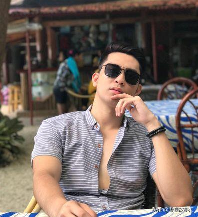 62岁大妈佯装38岁少妇,诈骗多名日本富豪,竟为*养包**小鲜肉?