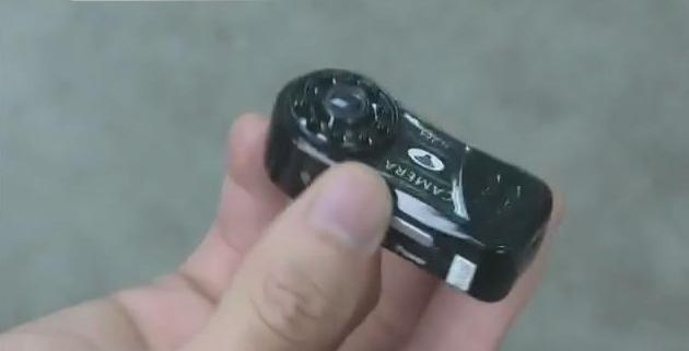 北京修窗户竟然发现天大的秘密！隐私全被曝光！