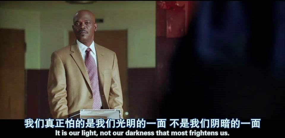 卡特教练分别遇到哪些问题和危机,卡特教练是怎么发挥协调作用的