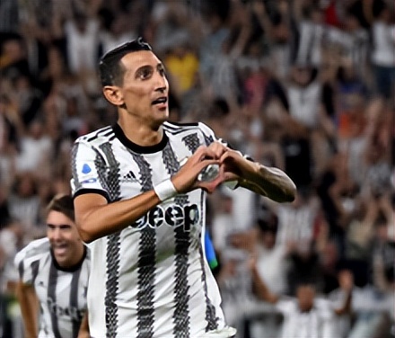 阿根廷足球,阿根廷天使迪马利亚脚多大