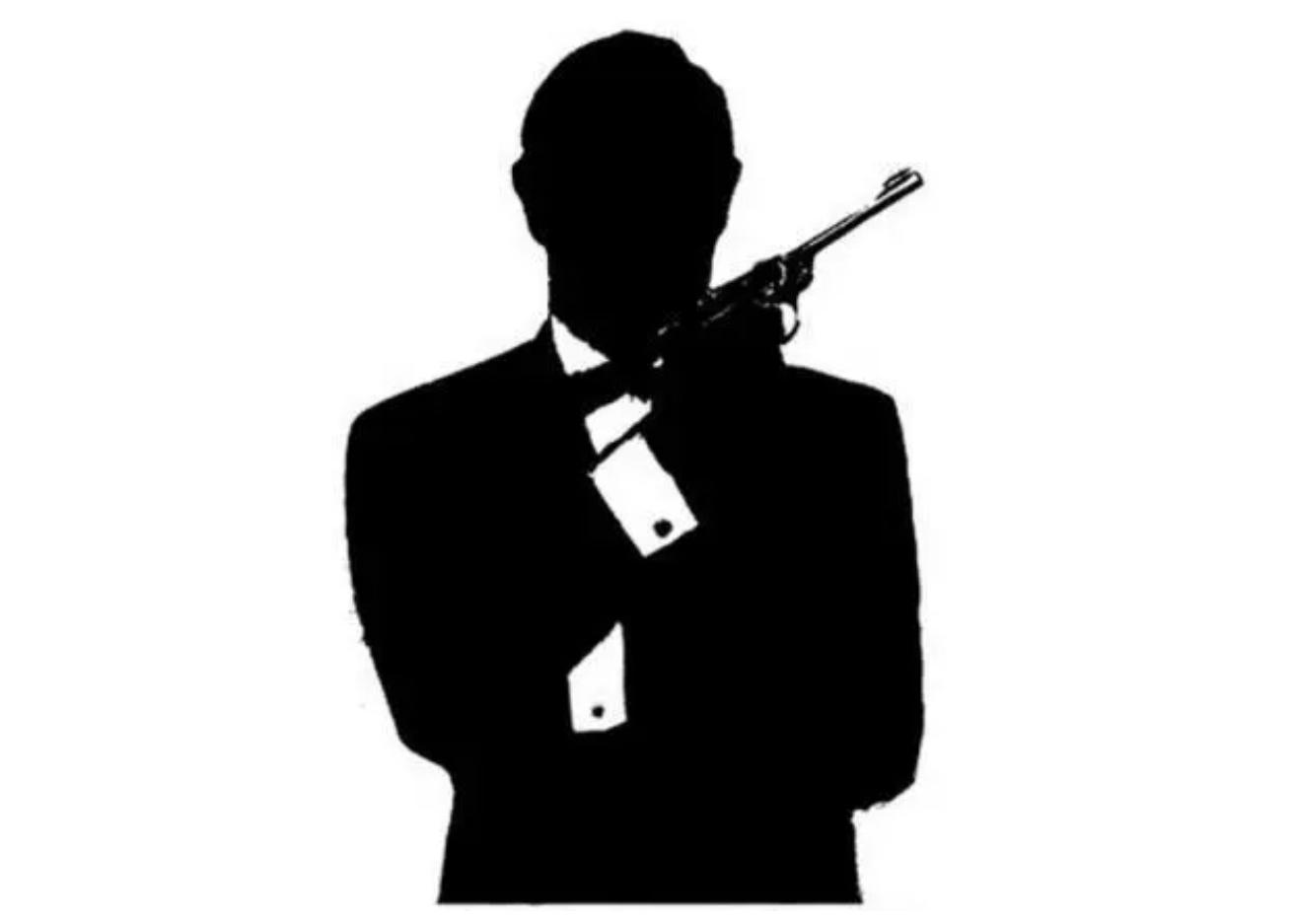 1999年，我军一少将部长参加聚餐，引起公安怀疑，逮捕后被判刑