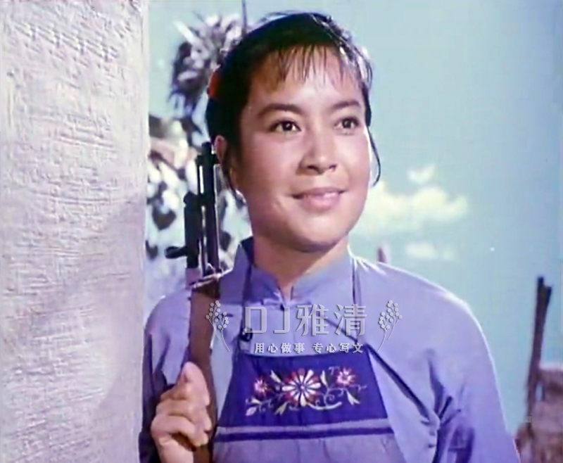 刚打完玻尿酸就别来尬演女兵了这5位女星演女兵让人看着真难受