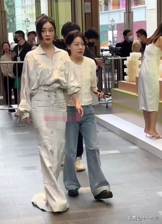 袁姗姗伊能静奚梦瑶同框,袁姗姗伊能静奚梦瑶