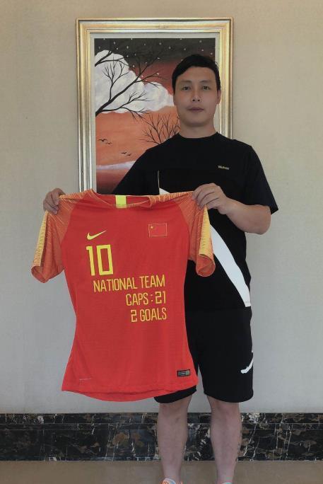 陨落足球天才少年,陨落的足球天才后防