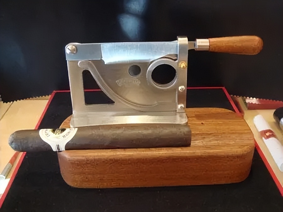 雪茄剪什么形,雪茄剪是什么样子的