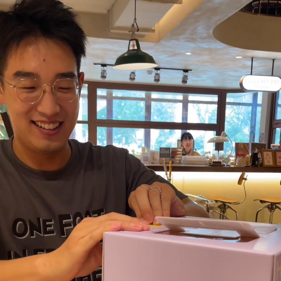 结婚一周年快乐感谢有你相伴,结婚一周年的快乐