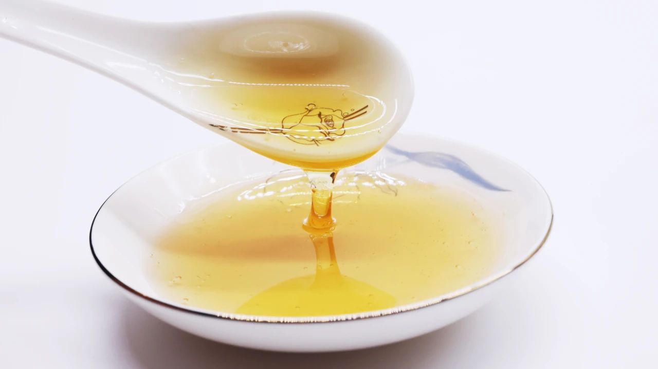 喝洋葱水能降血压吗,70岁老人吃洋葱能下降高血压吗