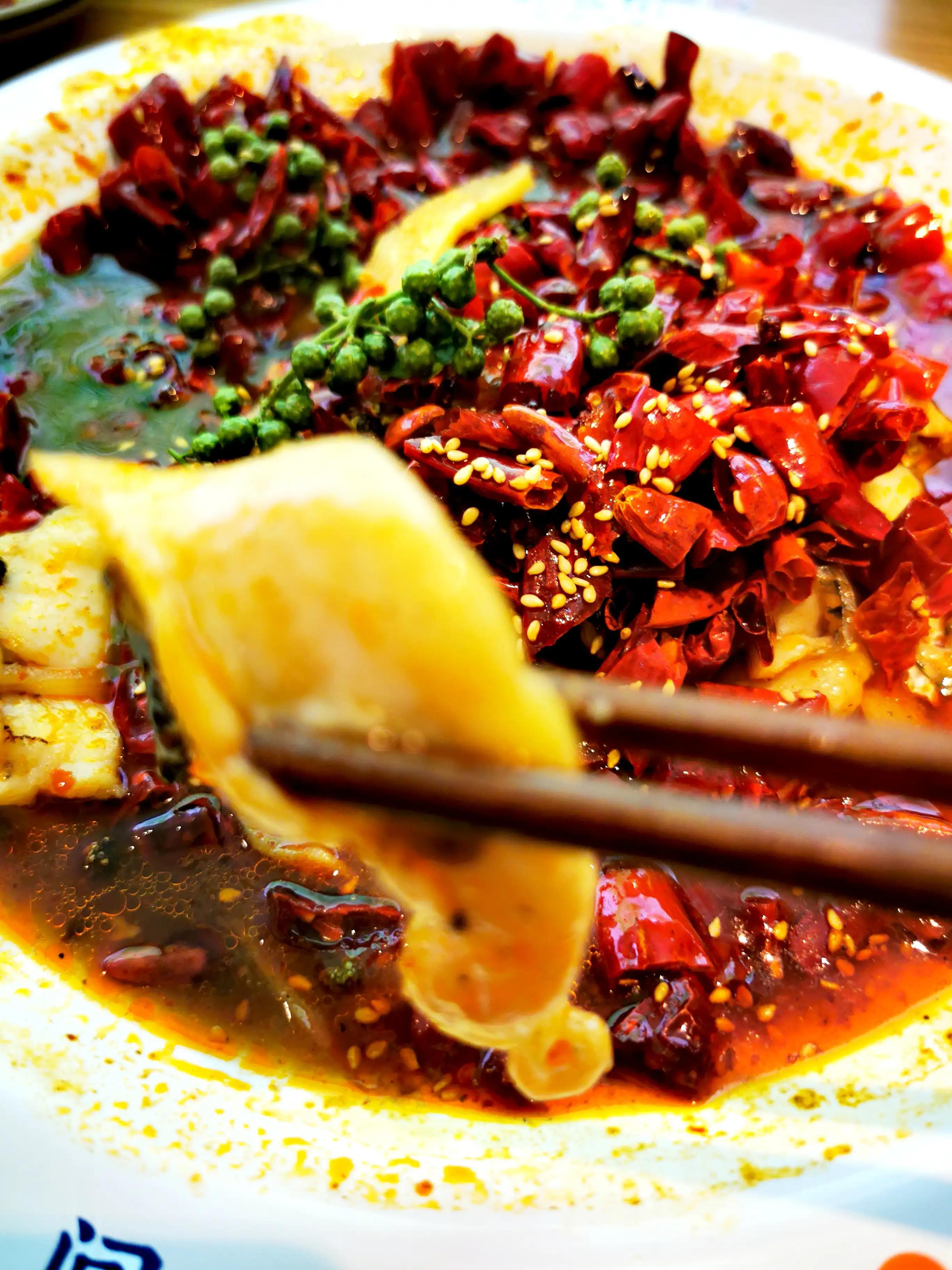 乐山哪家美食好吃又便宜,乐山东大街小吃攻略