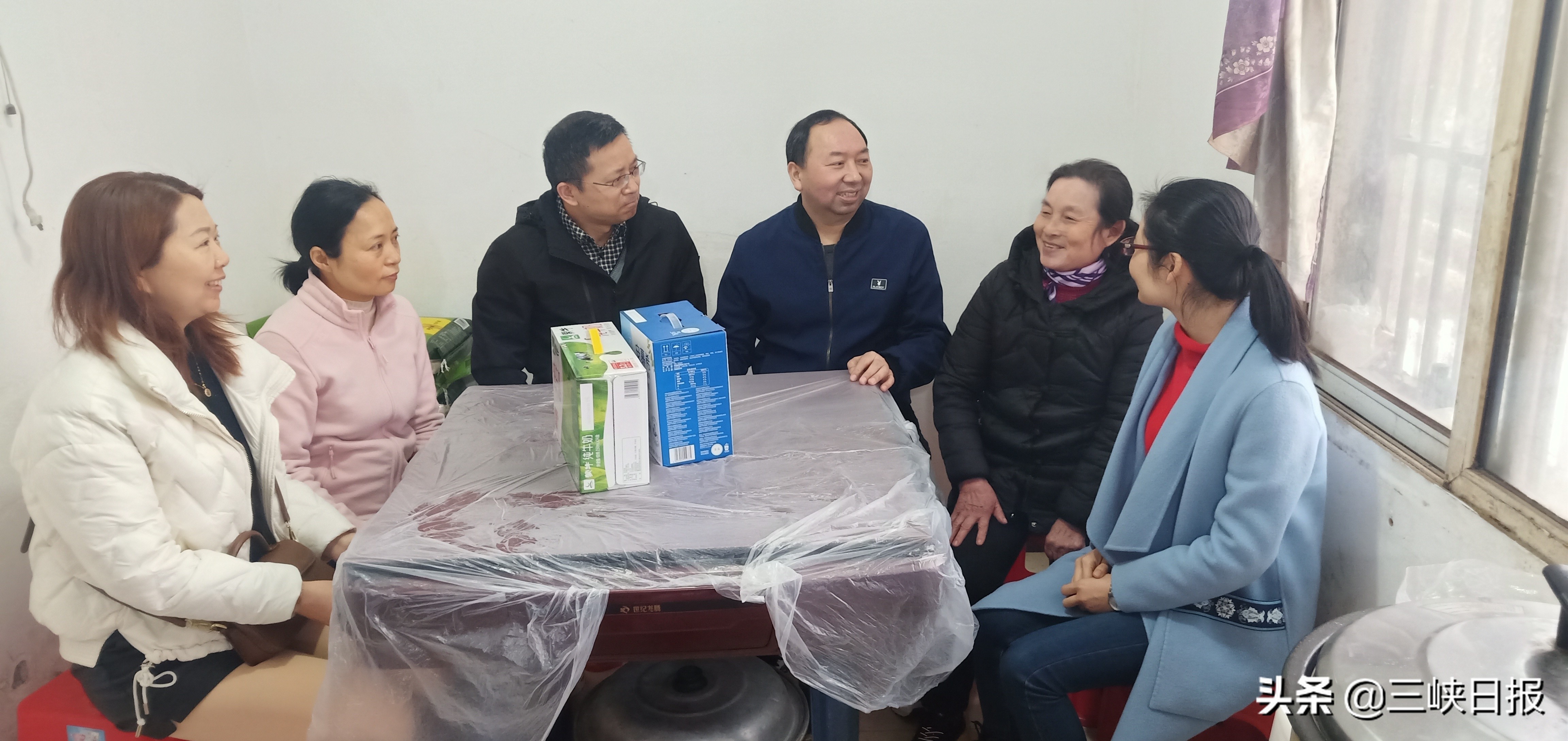 关爱一线医护家庭献爱心送温暖,关爱基层医护传递普惠温暖