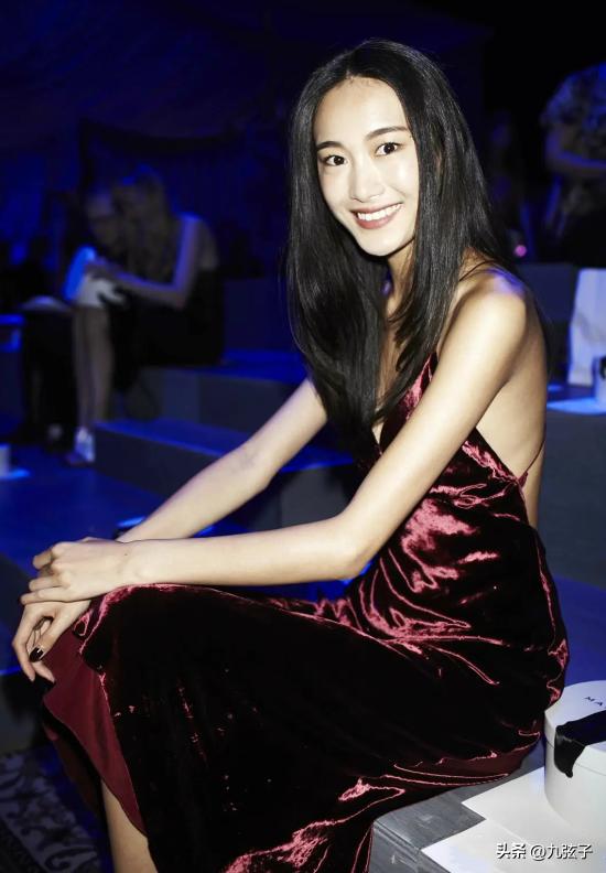 秦舒培为什么愿意嫁陈冠希,秦舒培几岁嫁给陈冠希的