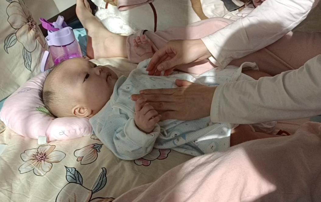 过度喂养宝宝会饿多快吗,过度喂养的宝宝会不会干呕