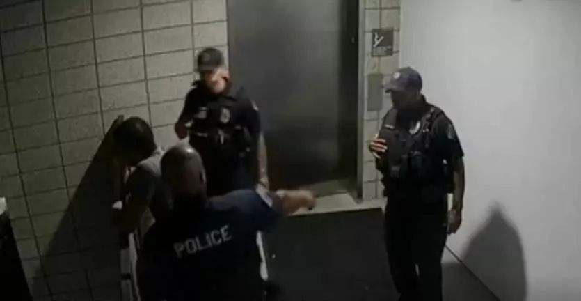 美国女教师侵害12岁学生,美国女教师侵害17岁学生