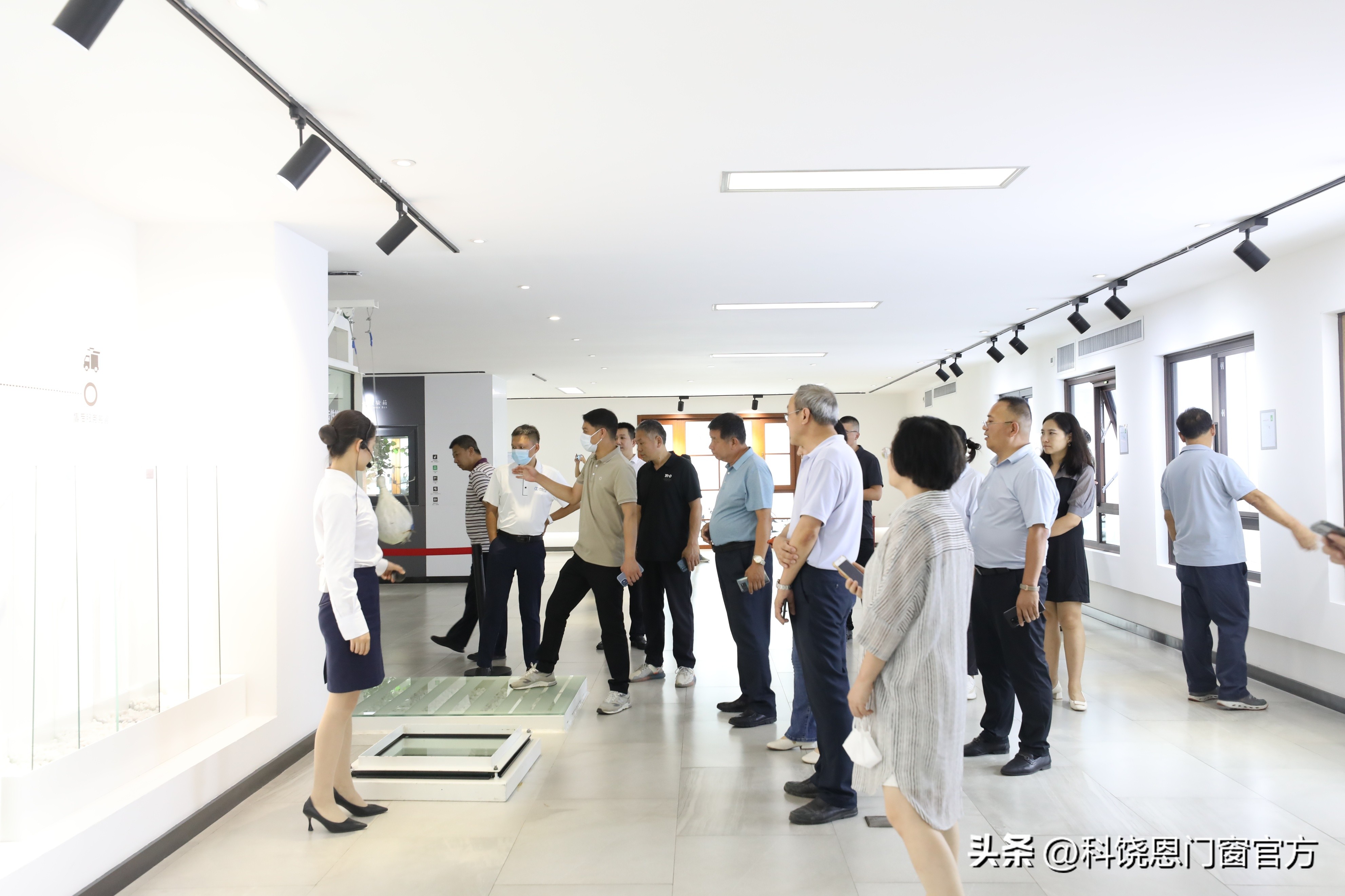 涓浗闂ㄧ獥骞曞琛屼笟鍗忎細,涓浗寤虹瓚闂ㄧ獥骞曞鍗忎細