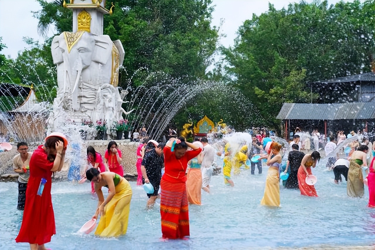 中缅边境旅游文化,中缅边境的旅游景点