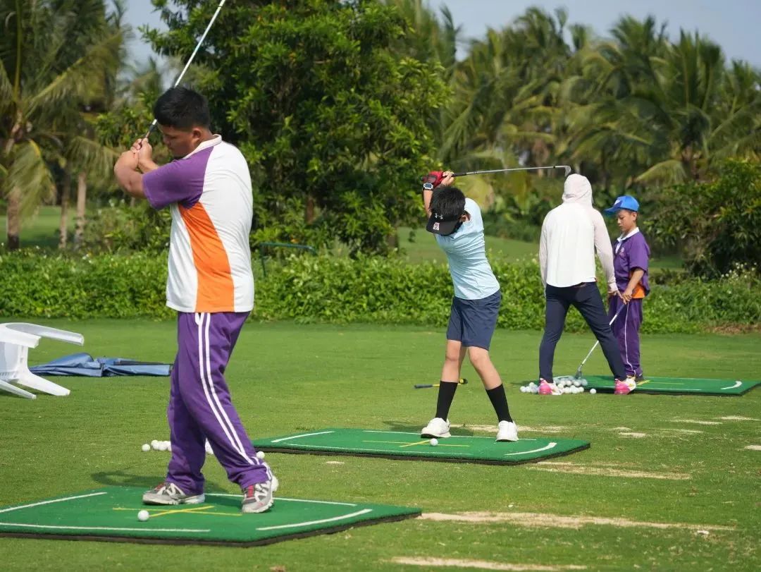 观澜湖高尔夫学习班,昆明高尔夫夏令营