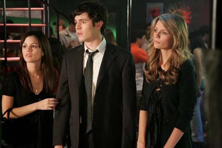 从富人天堂到人性迷宫，科恩揭示橘子郡完美背后，存在怎样的秘密