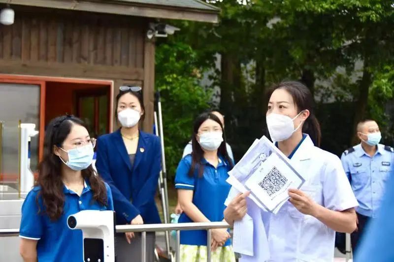 再见了，小盆友——9月19日成都家长成功“解除居家”……