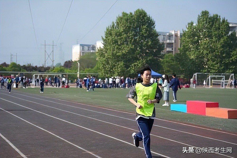 西安博雅艺术职业高中舞蹈比赛,西安博雅艺术职业高中体育生