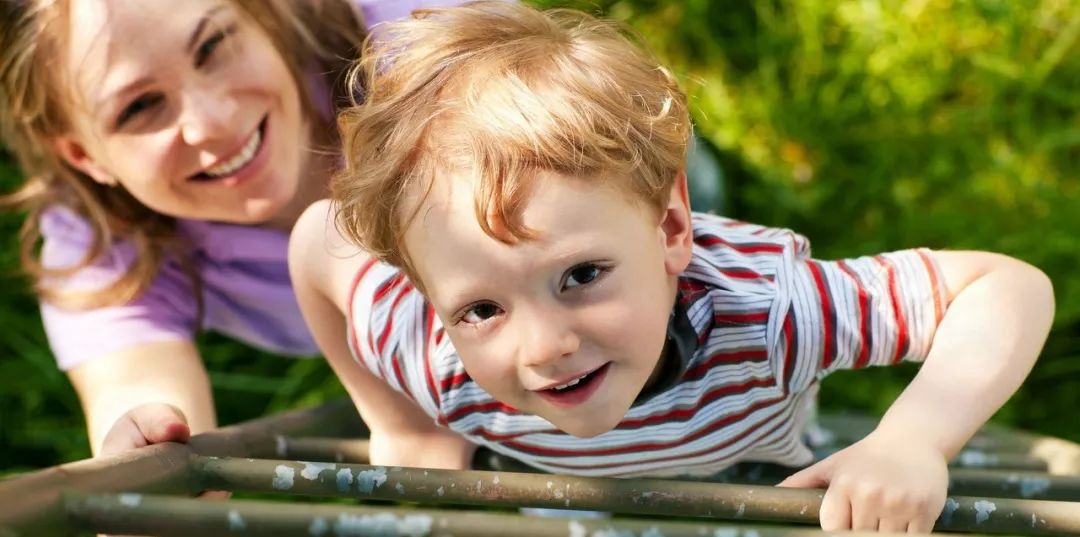 父母老是吵架关系不和怎么办,和父母老是吵架不和是什么因果