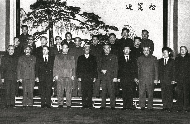 国防大学教授撰文深切缅怀*德生李**将军