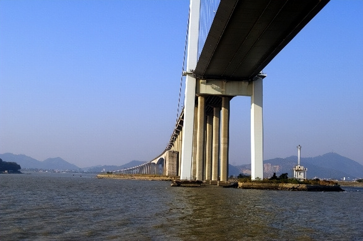 虎门大桥日均收入,虎门大桥每日车流量多少