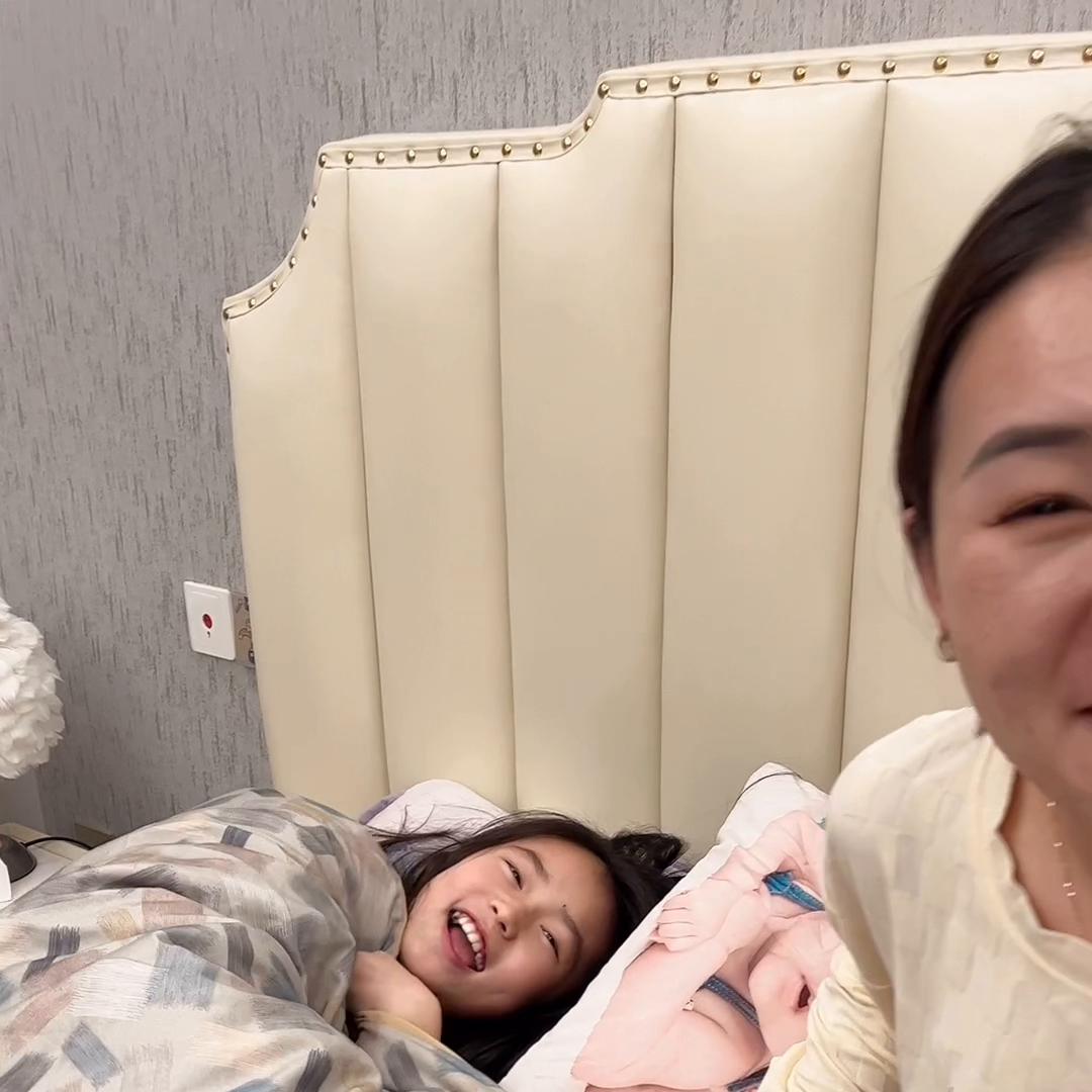 女儿11岁长期和妈妈一起睡好不好,女童11岁了仍不愿和妈妈分床睡