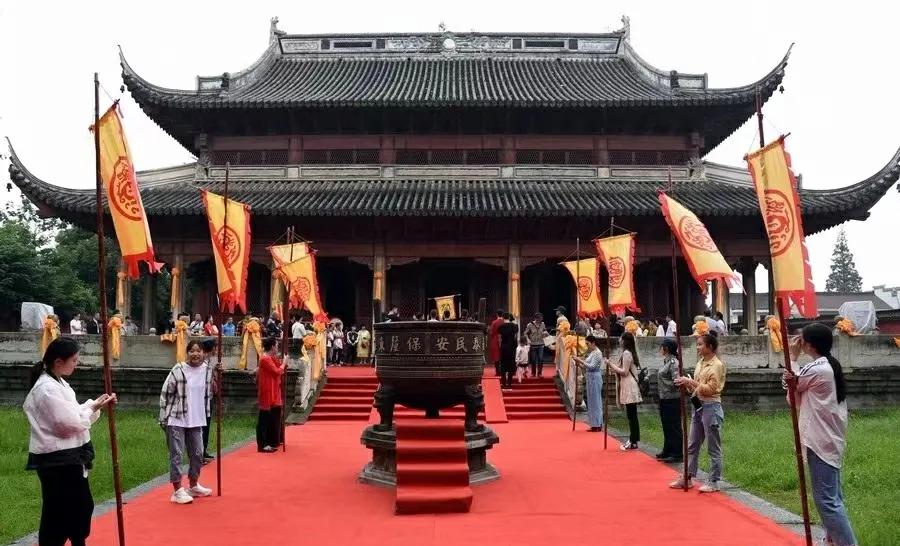 海宁盐官观潮胜地,乾隆故里观潮胜地