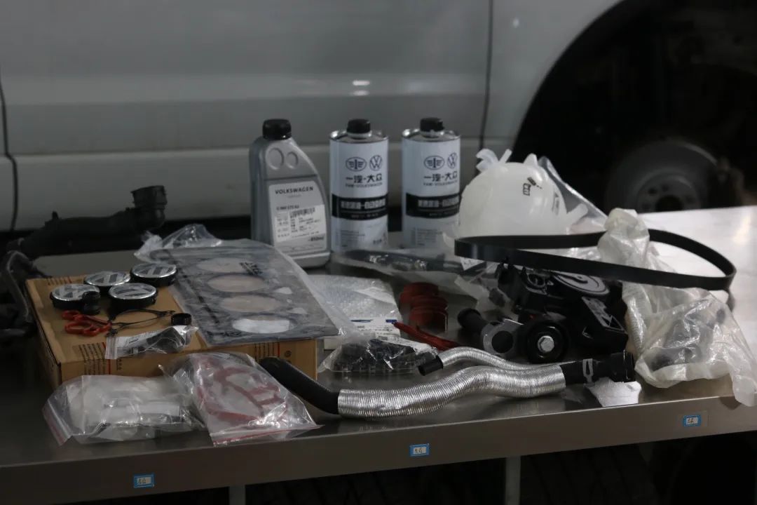 12年大众途观二手车翻新,大众途观外观塑料件翻新