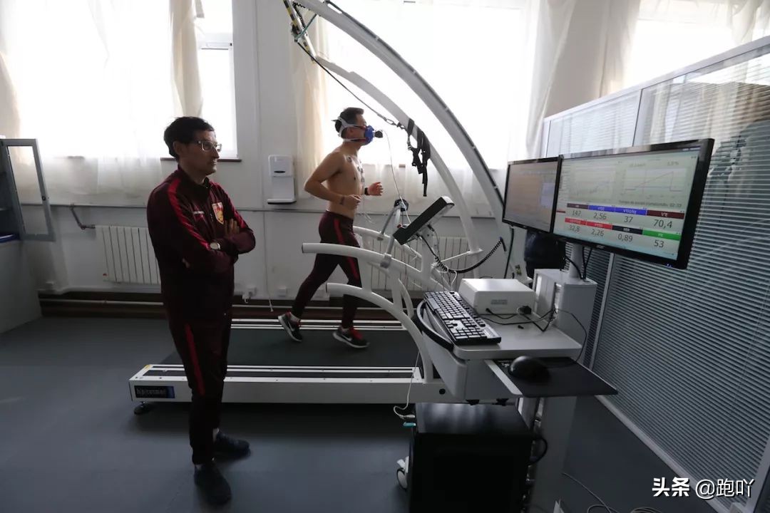 为什么初跑者跑180步频,跑步为啥越跑呼吸越重