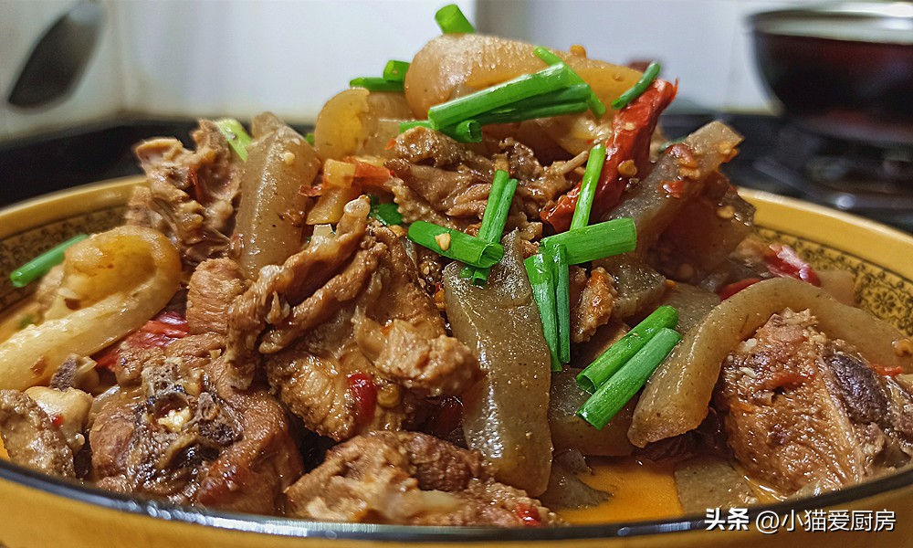 魔芋烧鸭最正宗川味做法,四川魔芋烧鸭的正宗做法