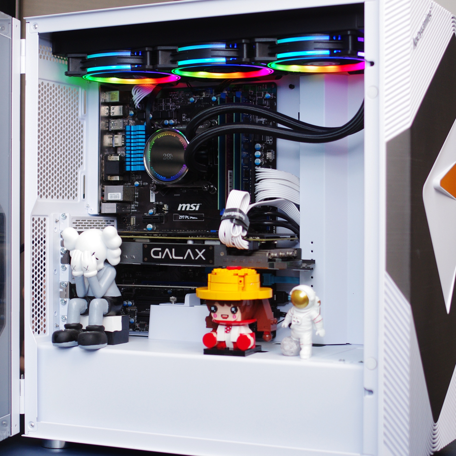 夏日烤箱模式开启，用盖亚GAIA机箱套装来给“搬砖机”降温降噪