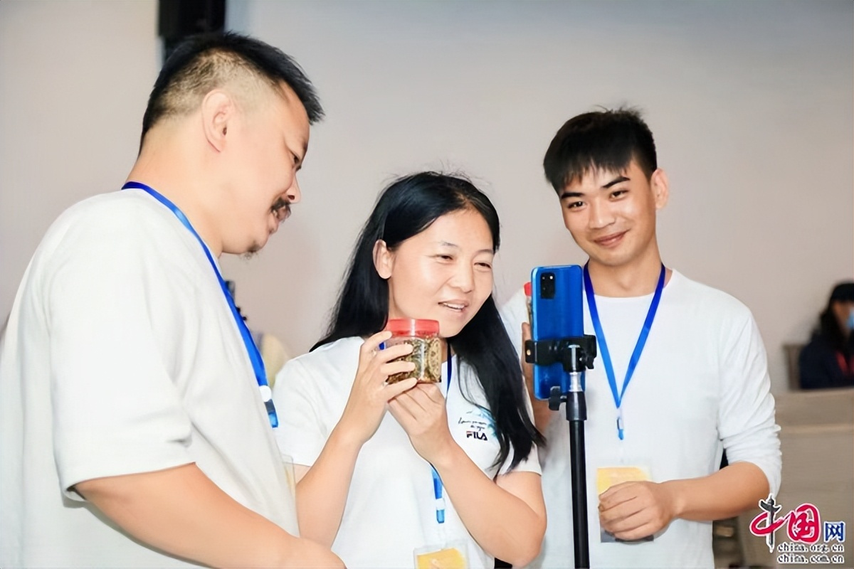 时代“新农人”陈思琳：助力优特农产品走出大山