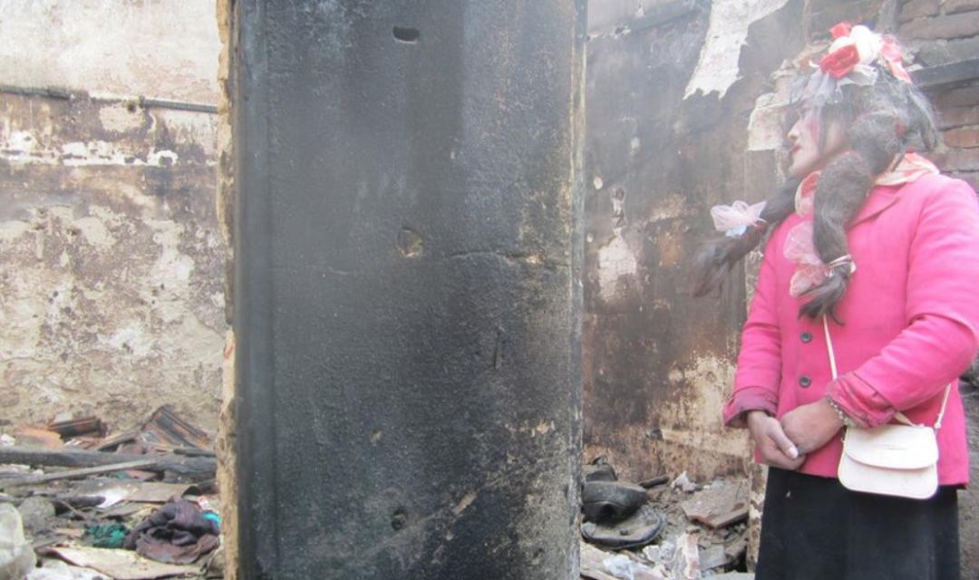 66岁大叔捡垃圾完整版,60多岁男子捡垃圾