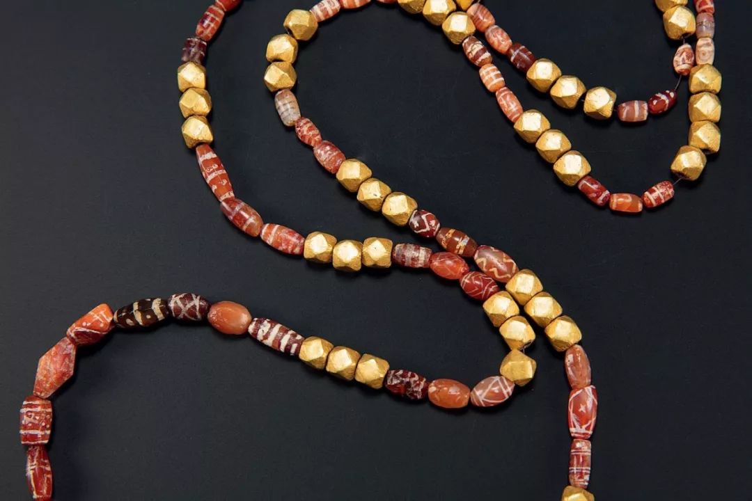 古珠是否值得购买,保利拍卖天珠记录