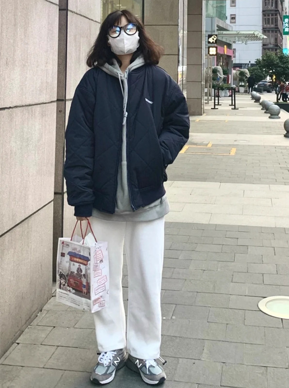 怎么叠卫衣最好看最整洁最快,冬天流行穿法